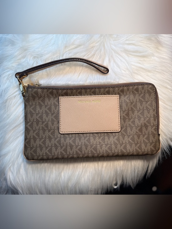 MICHAEL Michael Kors Handbags - Michael kors zippered Brown and tan 2 zippered wallet/wristlet